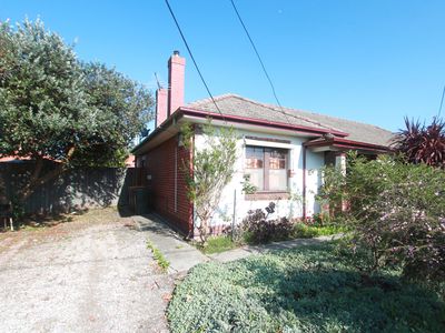 34 Haughton Road, Oakleigh