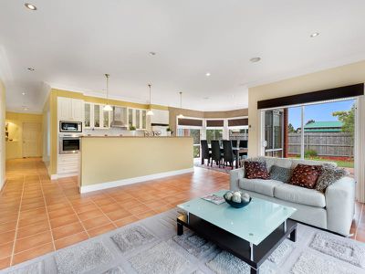 10 Stead Street, Roxburgh Park