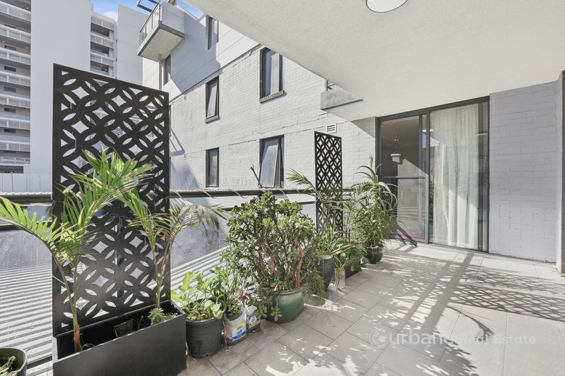 6 / 8 Northumberland Road, Auburn