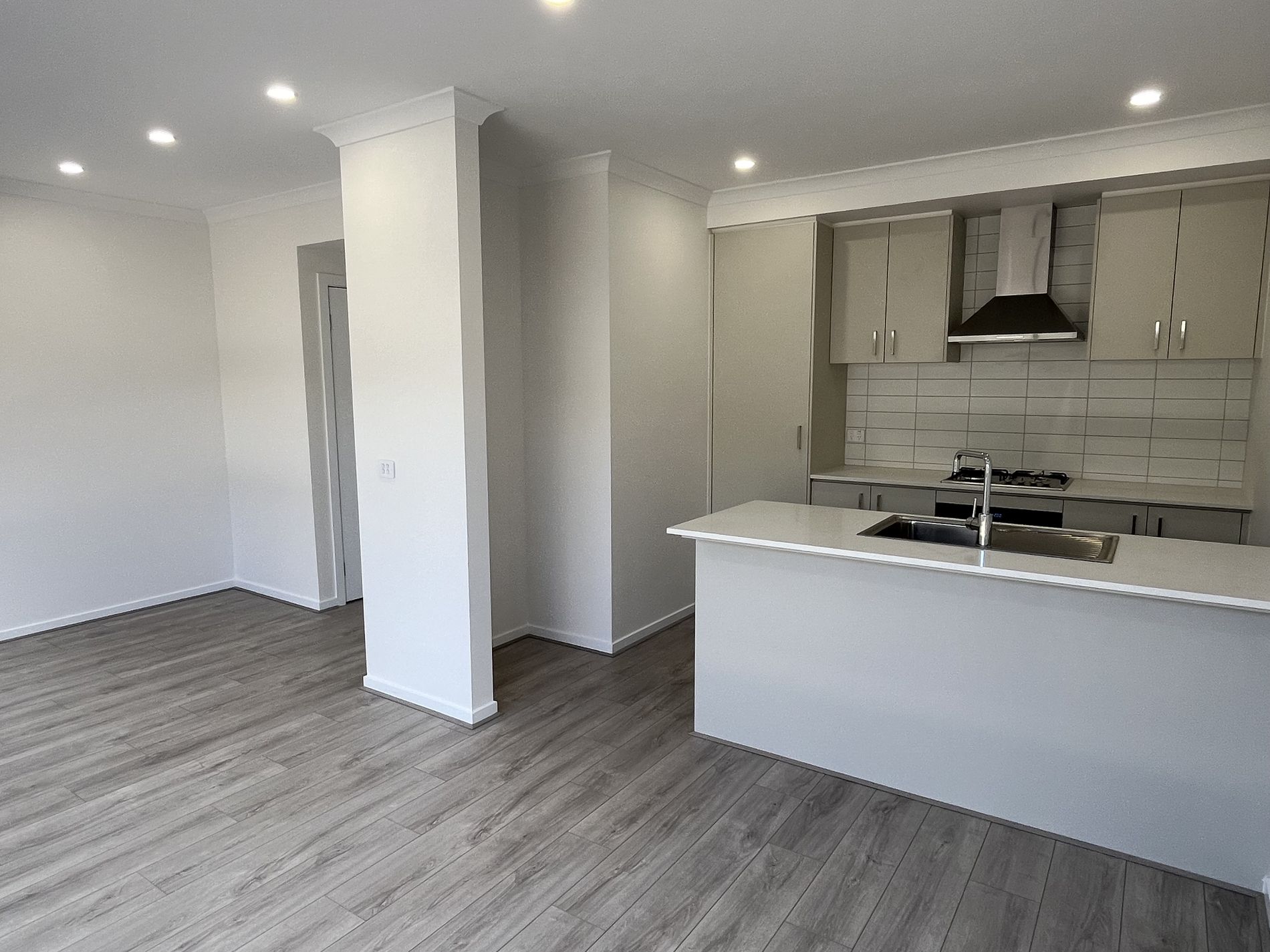 6 Rodway Walk, Tarneit