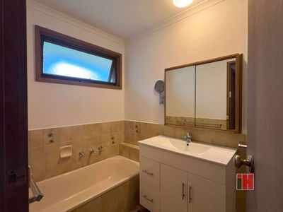 2 / 232 Stephensons Road, Mount Waverley