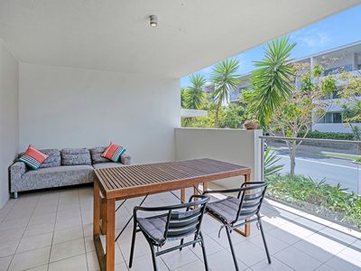 5 / 2  Gaven Crescent, Mermaid Beach