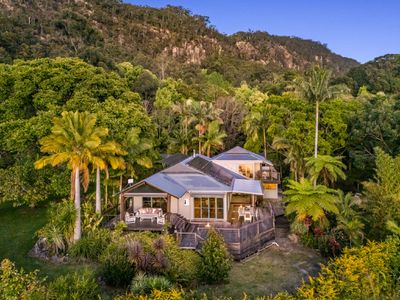 189 Coopers Lane West, Main Arm