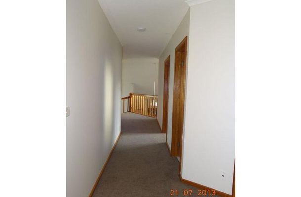 2 / 7 Hawick Court, Greenvale
