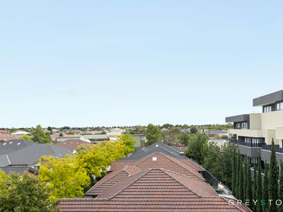 316 / 9 Commercial Road, Caroline Springs