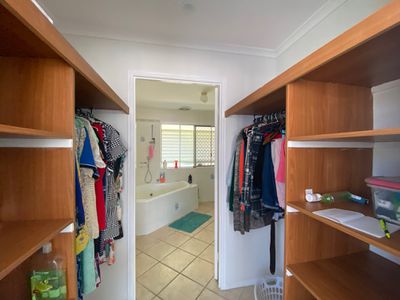 8 Marloo Court, Urangan