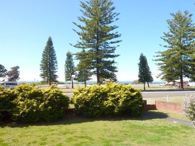 2 / 154-156 The Grande Pde, Monterey