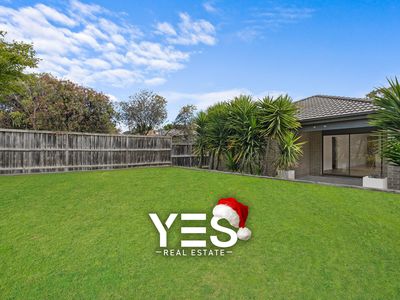 27 Ogle Way, Cranbourne North