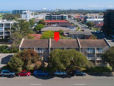 4 / 13 Bank Street, Wollongong