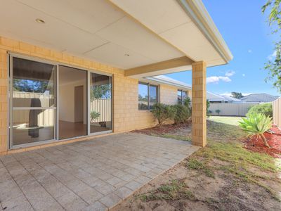 9 Hay Entrance, Pinjarra
