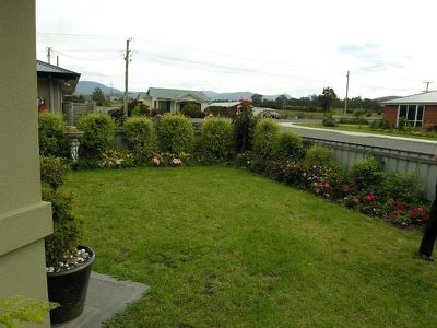 2 / 52 Sale Street, Huonville