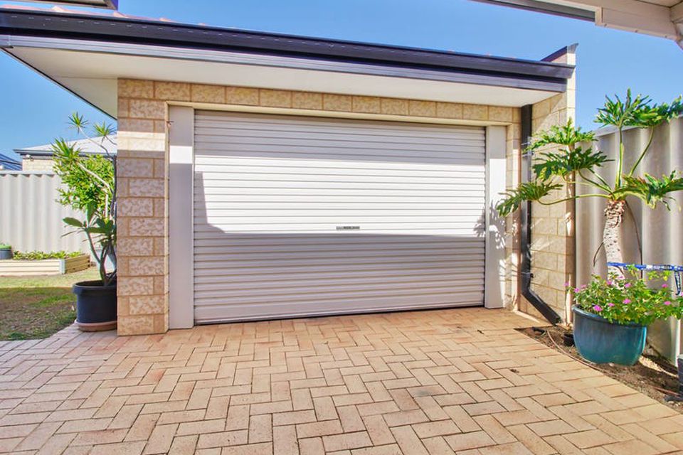 17 Amity Circuit , Shoalwater