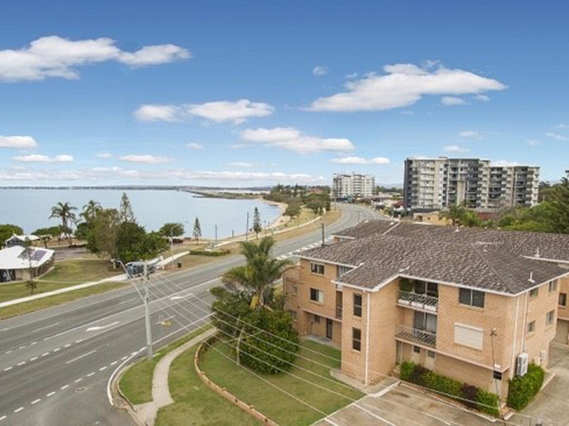 9 / 102 HORNIBROOK ESPLANADE, Clontarf Waterfront Properties Redcliffe