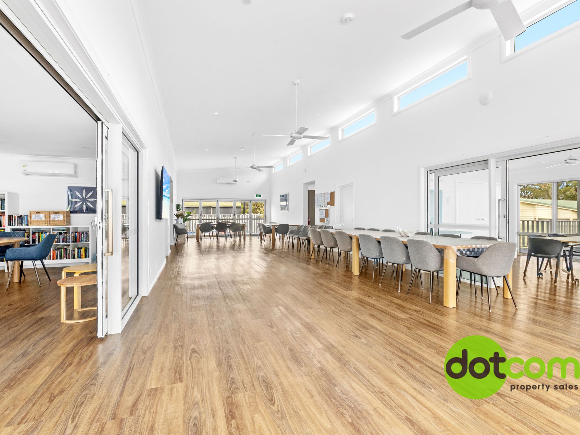 161 / 186 Sunrise Avenue, Halekulani