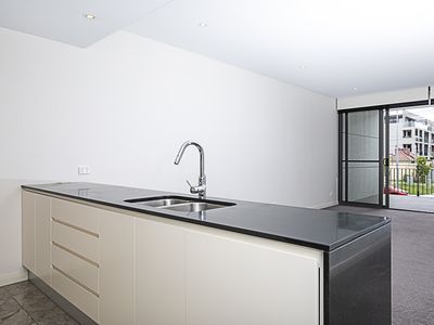 81 / 22 Eyre Street, Kingston