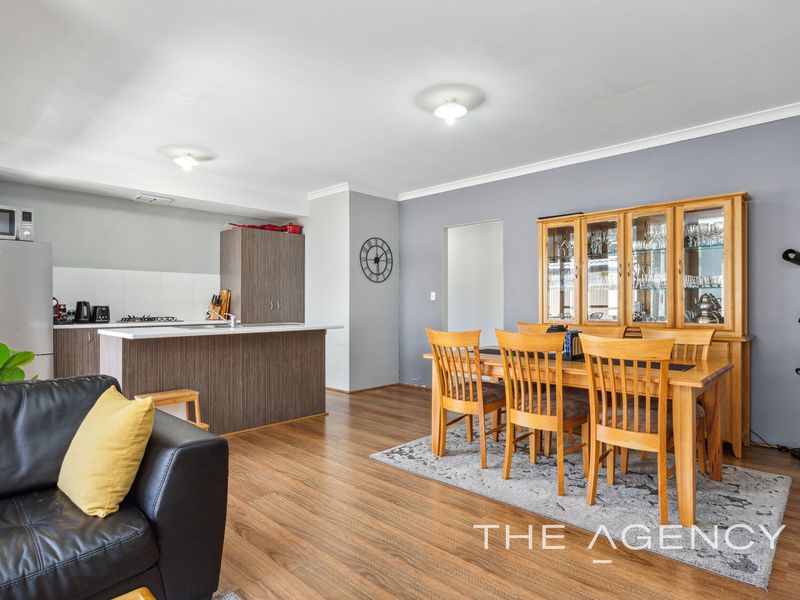 30 Hayeswater Circuit, Waikiki