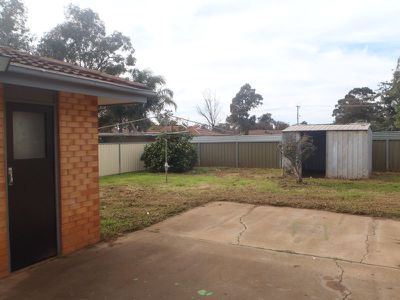 24 WHEELERS LANE, Dubbo