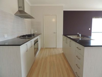 17 Sedano Glade, Landsdale