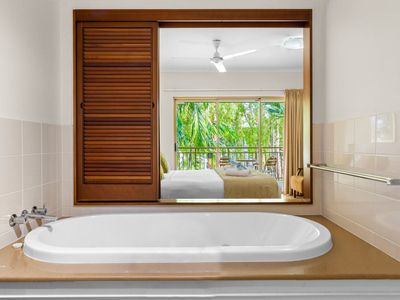 835 / 63 Williams Esplanade, Palm Cove