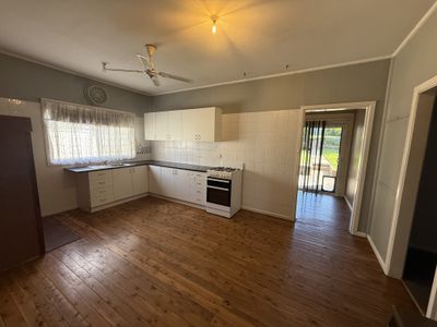 12 Howard Street, Parkes