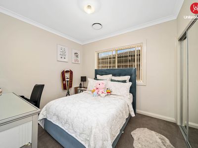 156 Rosedale Circuit, Carnes Hill