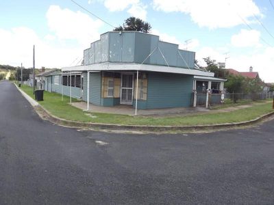 98 Moore Street, Emmaville