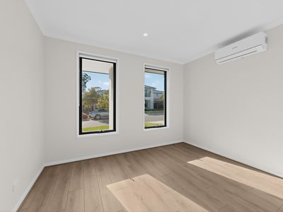 12 Huey Circuit, Cranbourne
