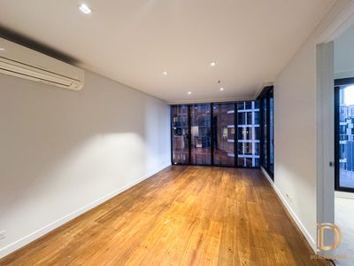 811 / 677 LA TROBE STREET, Docklands