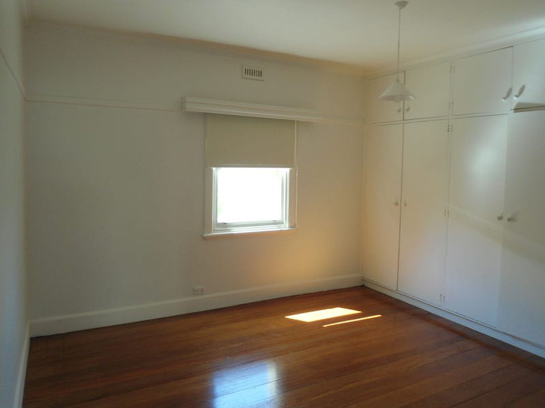 29 Girton Crescent, Manifold Heights