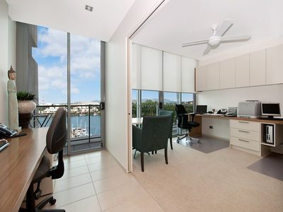 6 Mariners Drive, North Ward