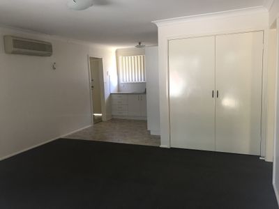 2 / 6 ILLOURA STREET, Hillvue