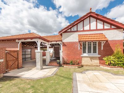 76 Whatley Crescent, Mount Lawley