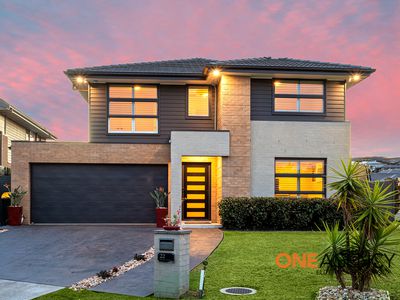 22 Honeybee Crescent, Calderwood