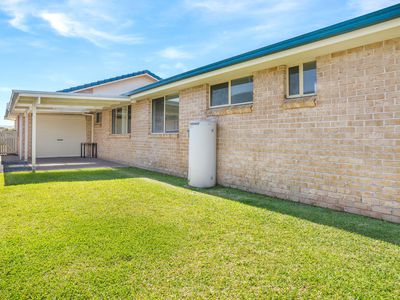 74 Amanda Crescent, Forster