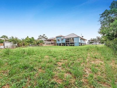 8 Caithness Street, North Booval