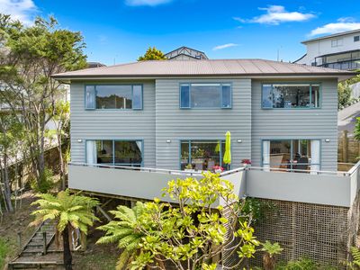 140 Chelsea View Drive, Chatswood