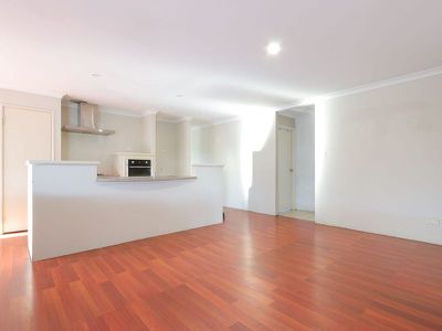 1 Kookynie Loop , Baldivis
