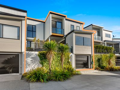 4 Marine Parade, Hobsonville