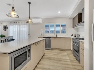 12 Atherton Way, Cranbourne West