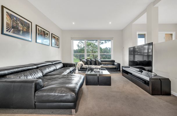 39 The Ridge, Oaklands Junction