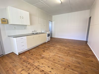 4 / 19 View Street, Lake Illawarra