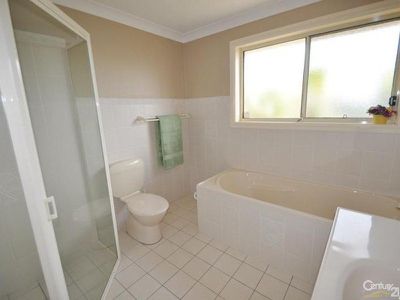 10 Gwydir Court, Dubbo