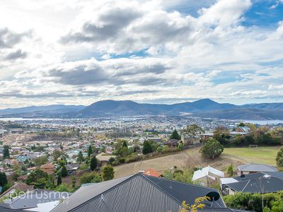 1 / 5 Ross Place, Mount Stuart