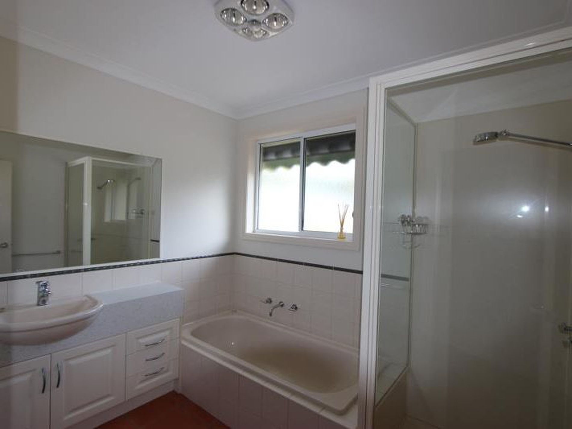 1915 Princes Highway, Buckley