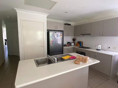 17 Adam Court, Kallangur