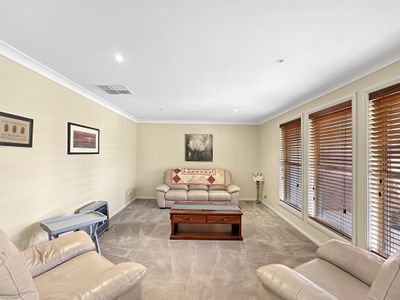3 Hastings Court, Dubbo