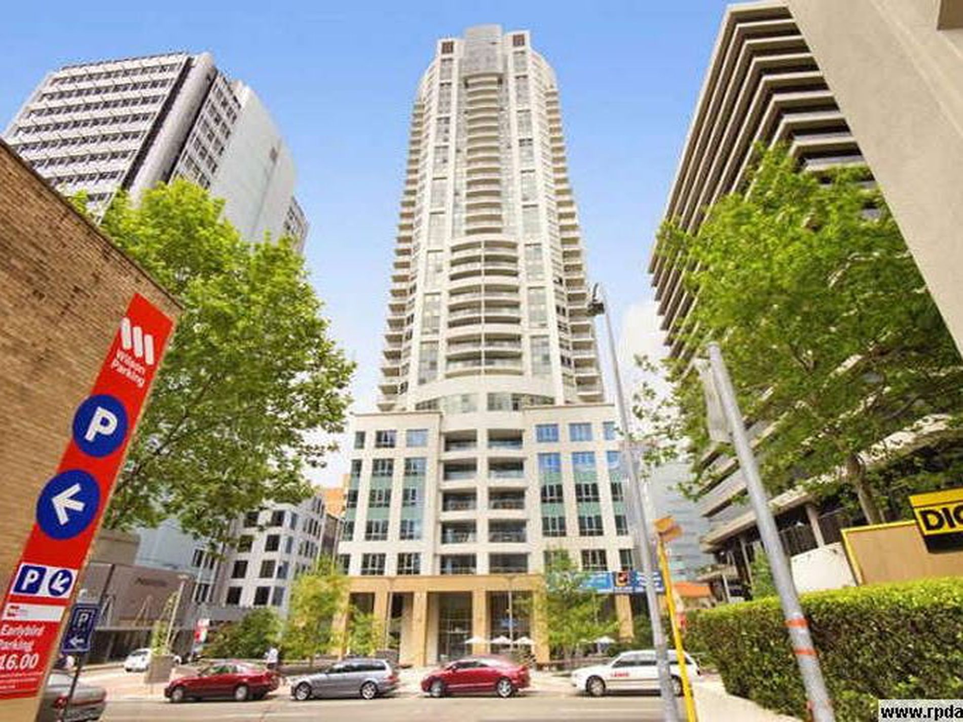 2303 / 79-81 Berry Street, North Sydney