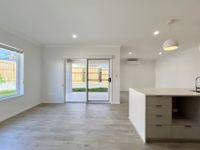 80 Redcomb Drive, Park Ridge