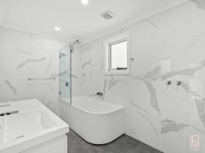 13A Inderan Avenue, Lake Haven