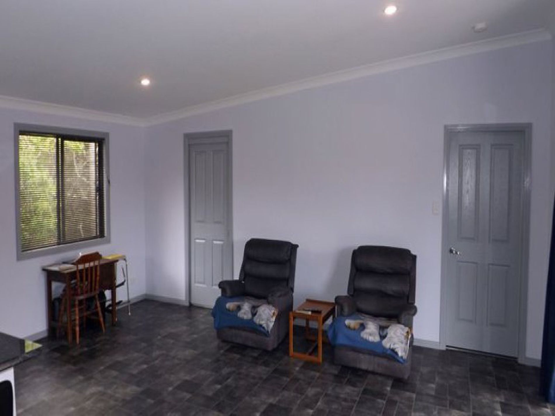 2 Princes Highway, Lake Tabourie